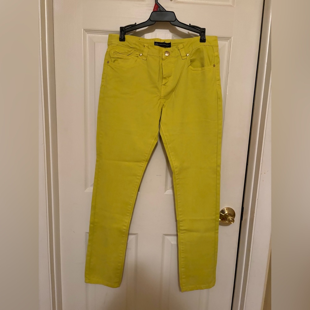 Slim Skinny Jeans in Vibrant Yellow